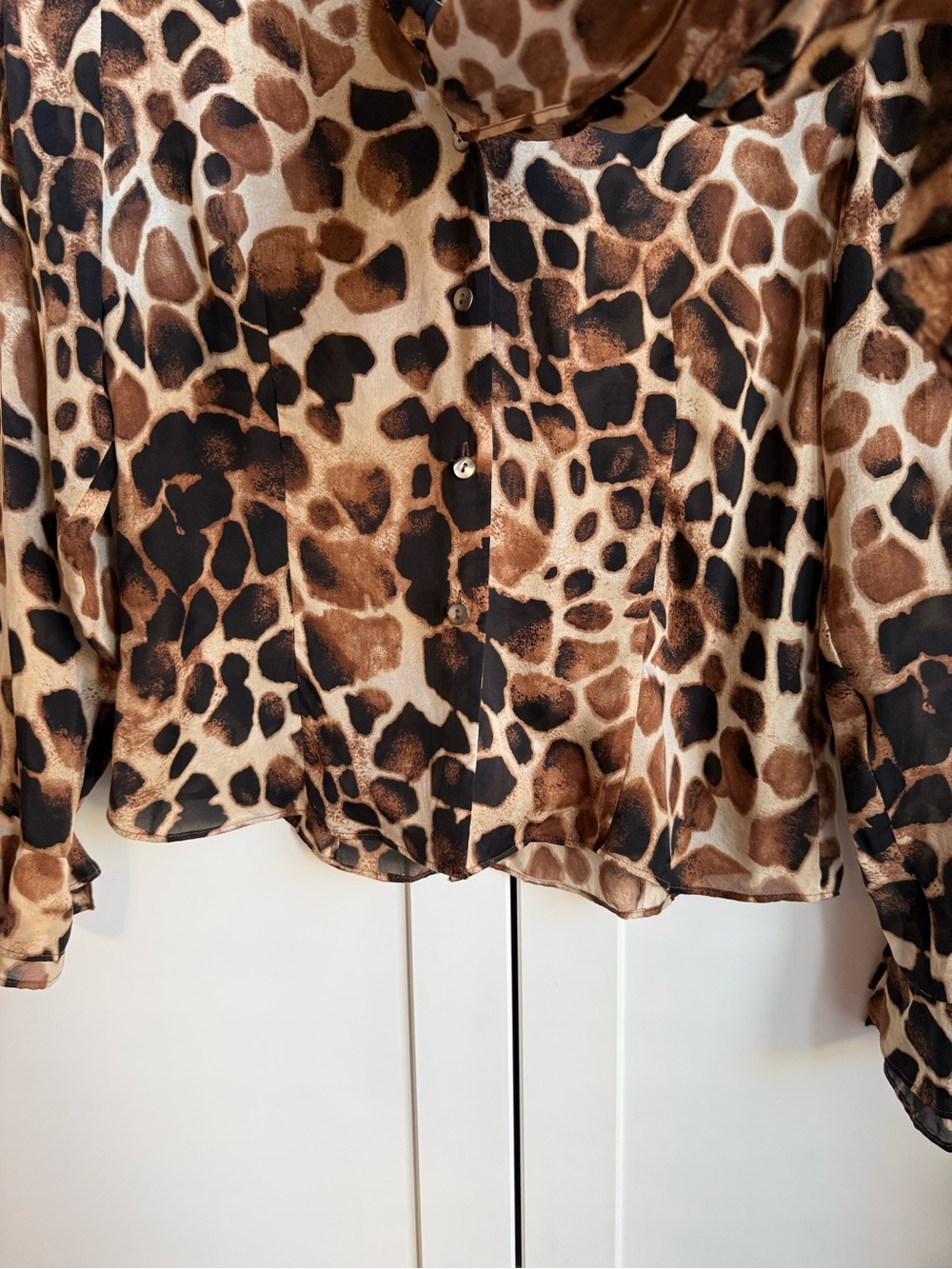 Liz Claiborne 100% Silk Giraffe Animal Print Tie Neck Blouse Brown Black M - Picture 10 of 10